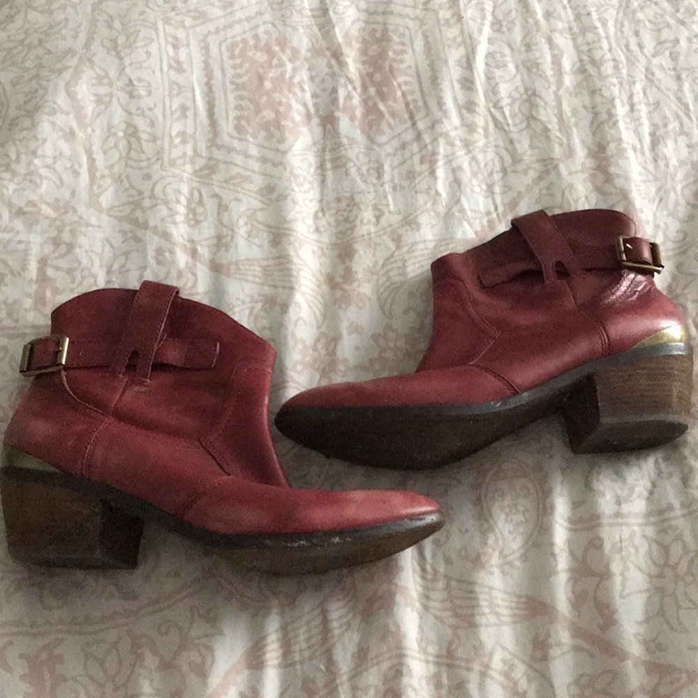 Lucky Brand Red Leather boots with gold buckle